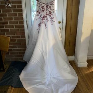 ON HOLD David's Bridal Strapless Wedding Dress